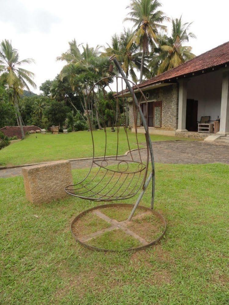 Serendip Stone Bungalow Kundasale Exterior photo
